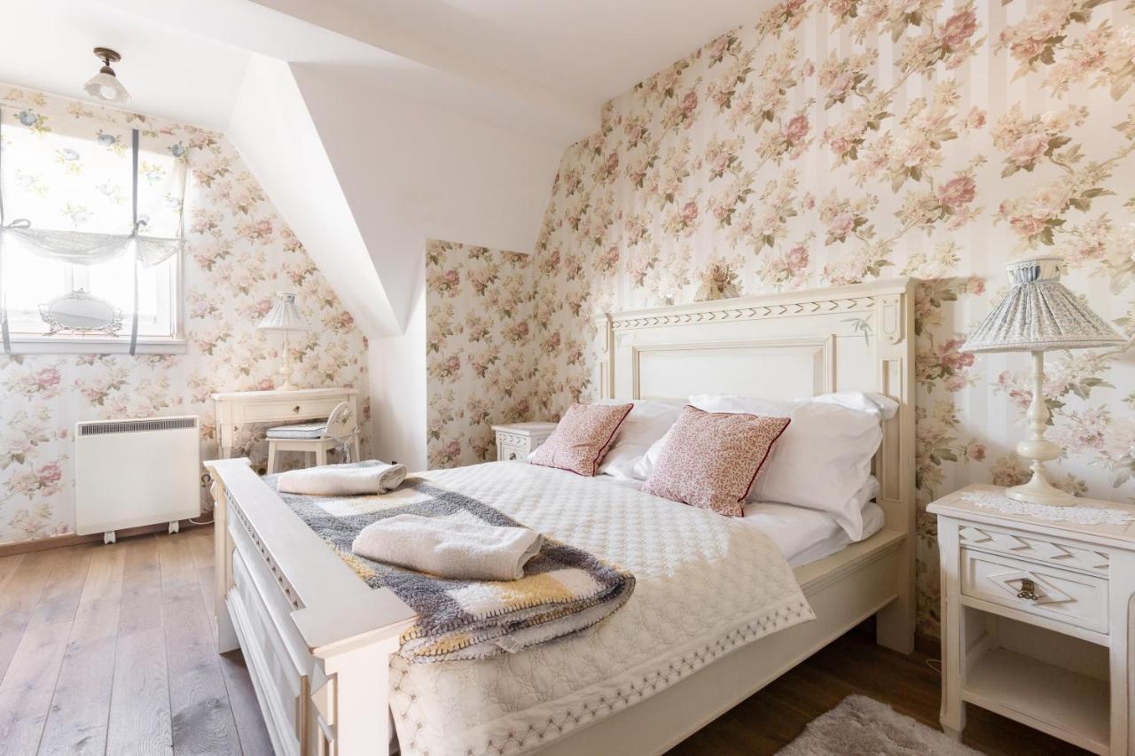 Apartment Sweet