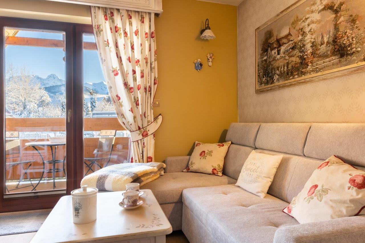 Sweet Apartment *